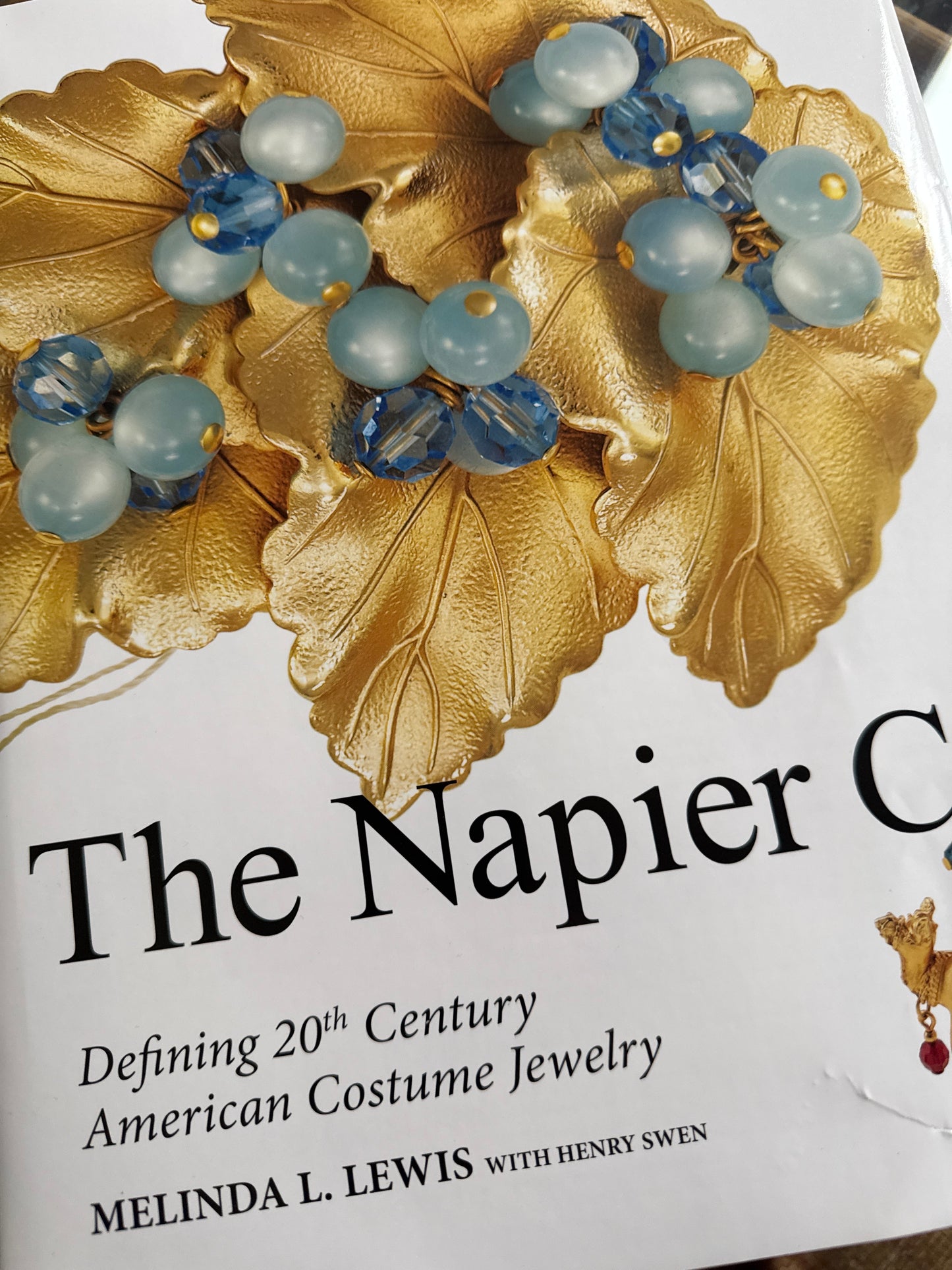 VTG RARE 50s RUNWAY NAPIER GP REPOUSSE FAUX TURQUOISE WIDE BRACELET BOOK PIECE