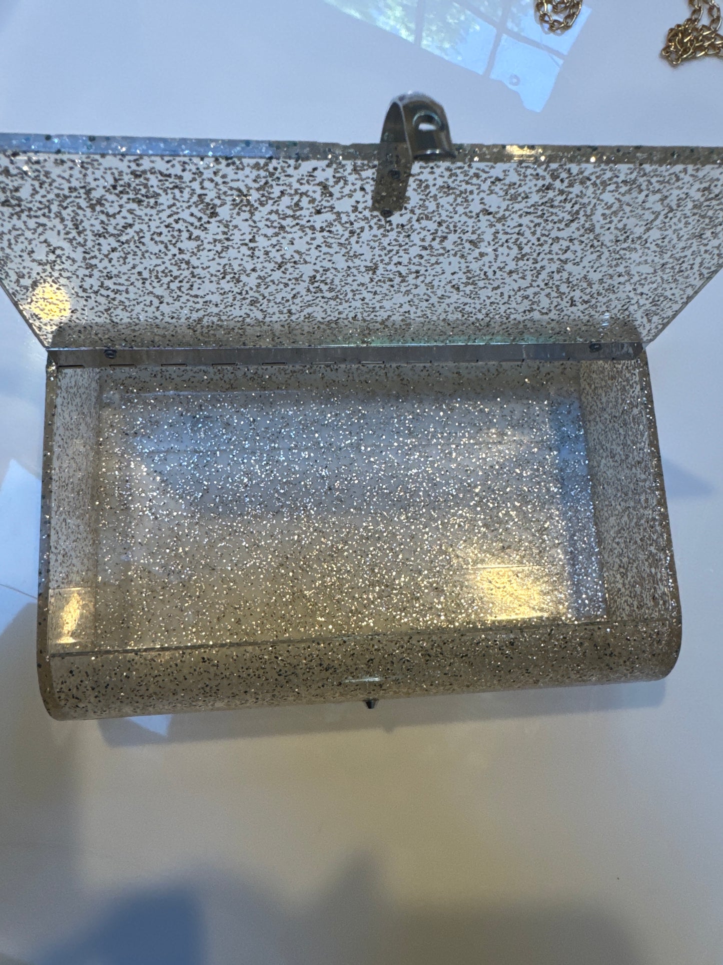 cool vintage 1960s lucite clear and silver confetti box/purse
