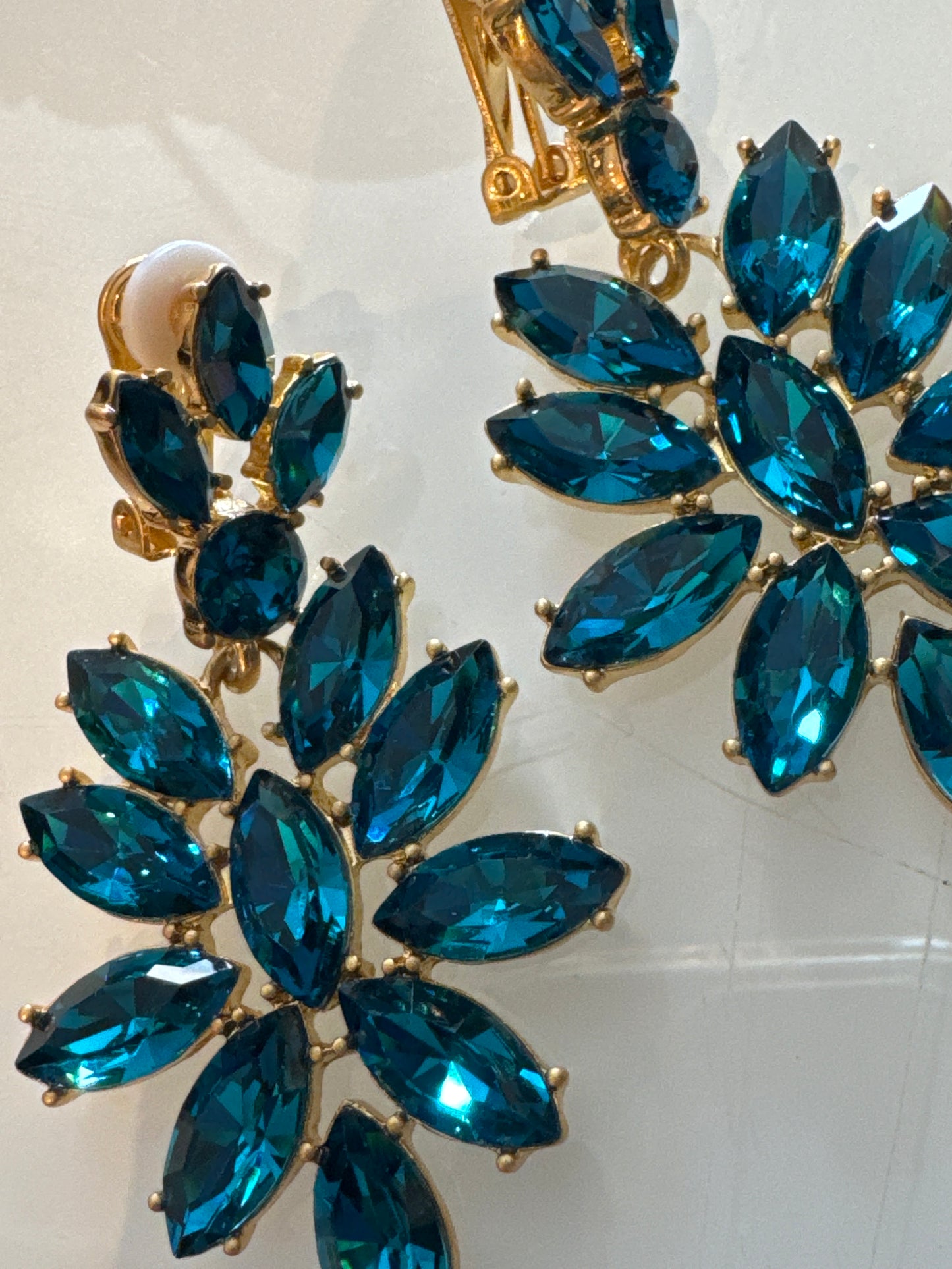 stunning Oscar de la Renta blue rhinestone chandelier earrings