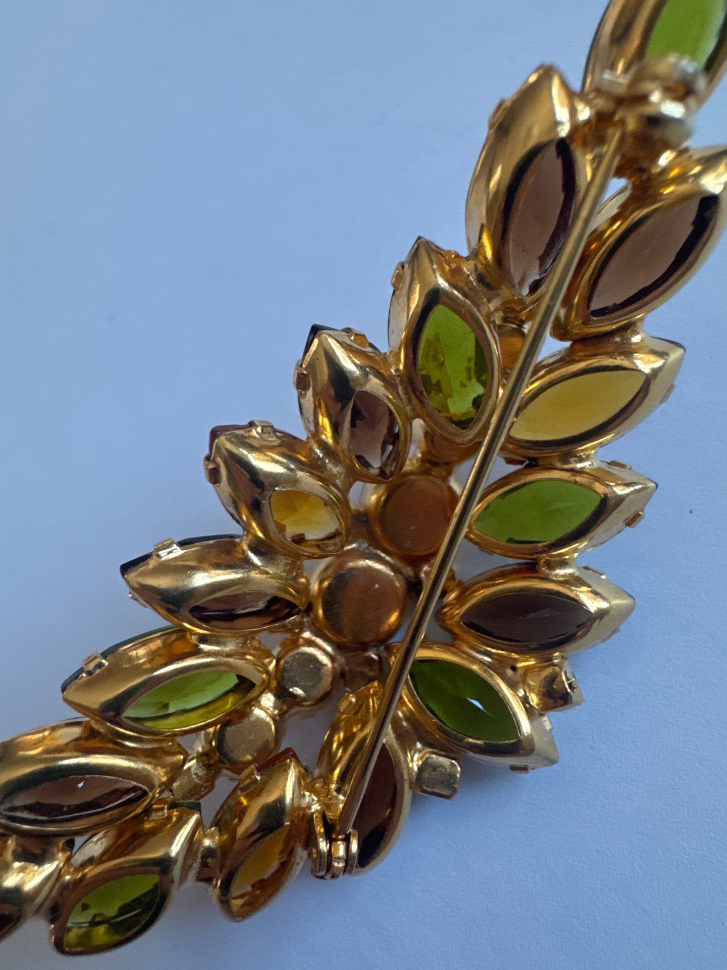 1960s Juliana multilayered autumn colored leaf brooch.