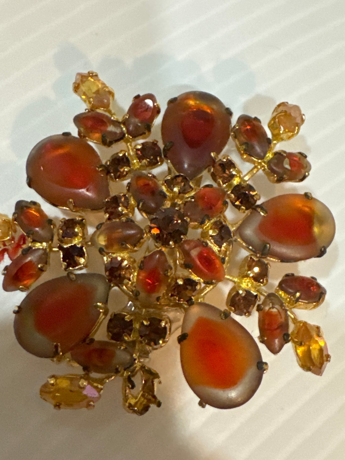 stunning 1940s shades of amber Amber colored gold tone brooch unsigned DeLizza & Elster Julianna brooch