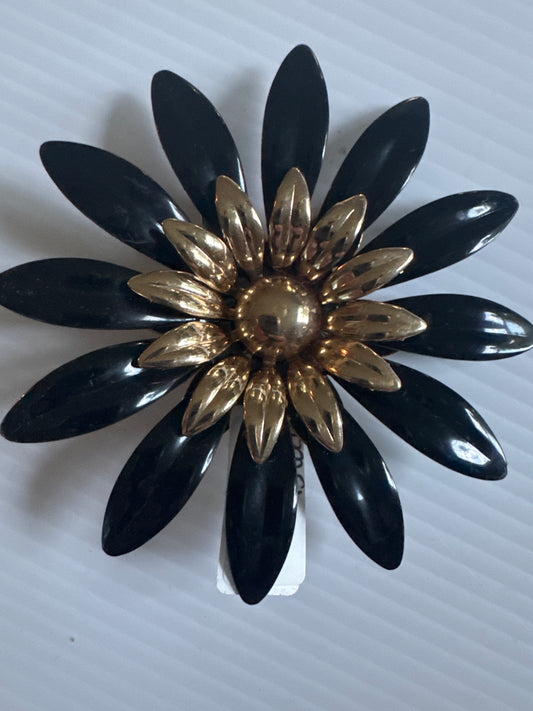 Beautiful black and gold enamel 1970s Sarah Coventry flower brooch