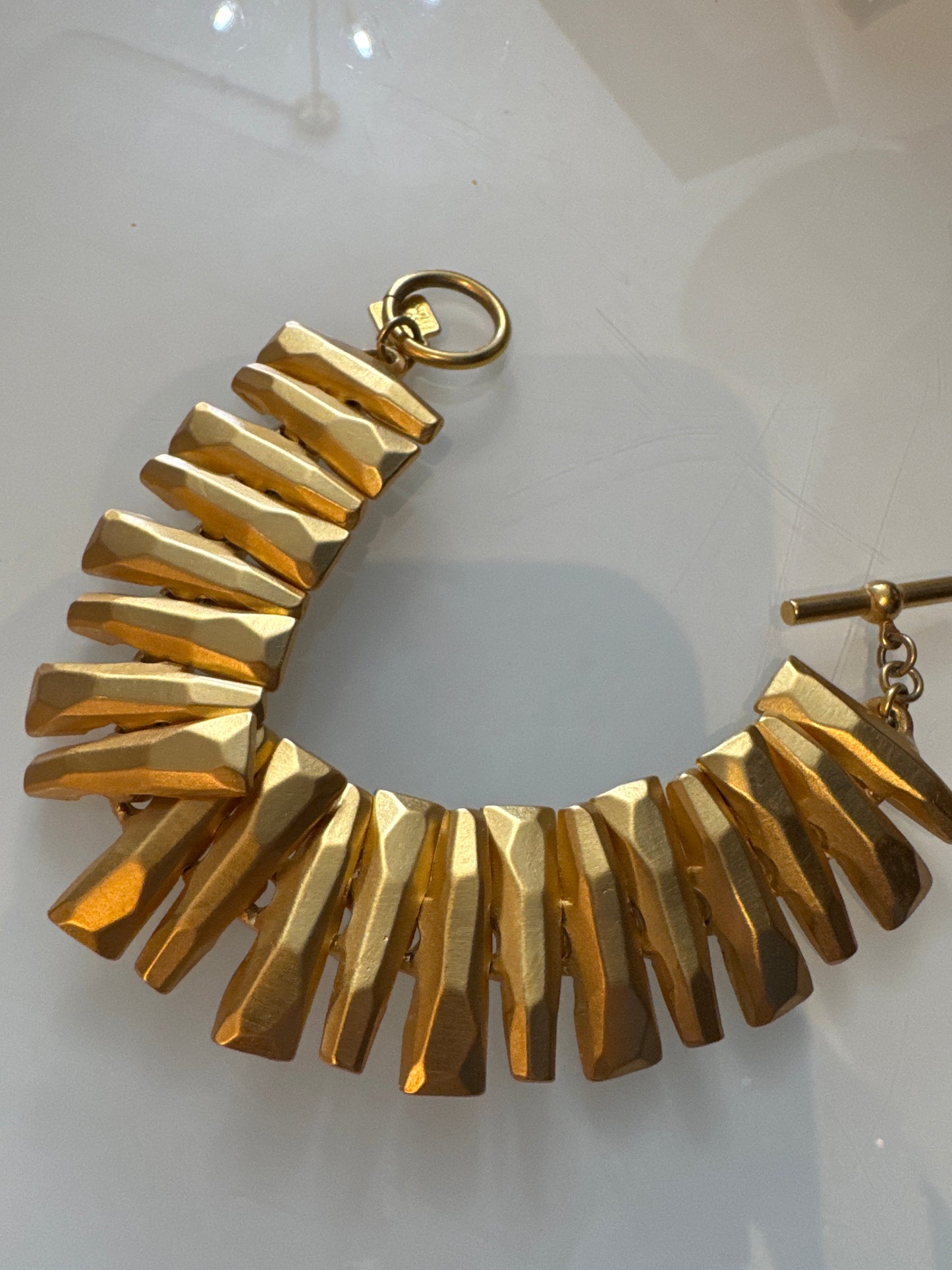 Beautiful 1990s minimalist Ann Klein gold town, articulated link bracelet