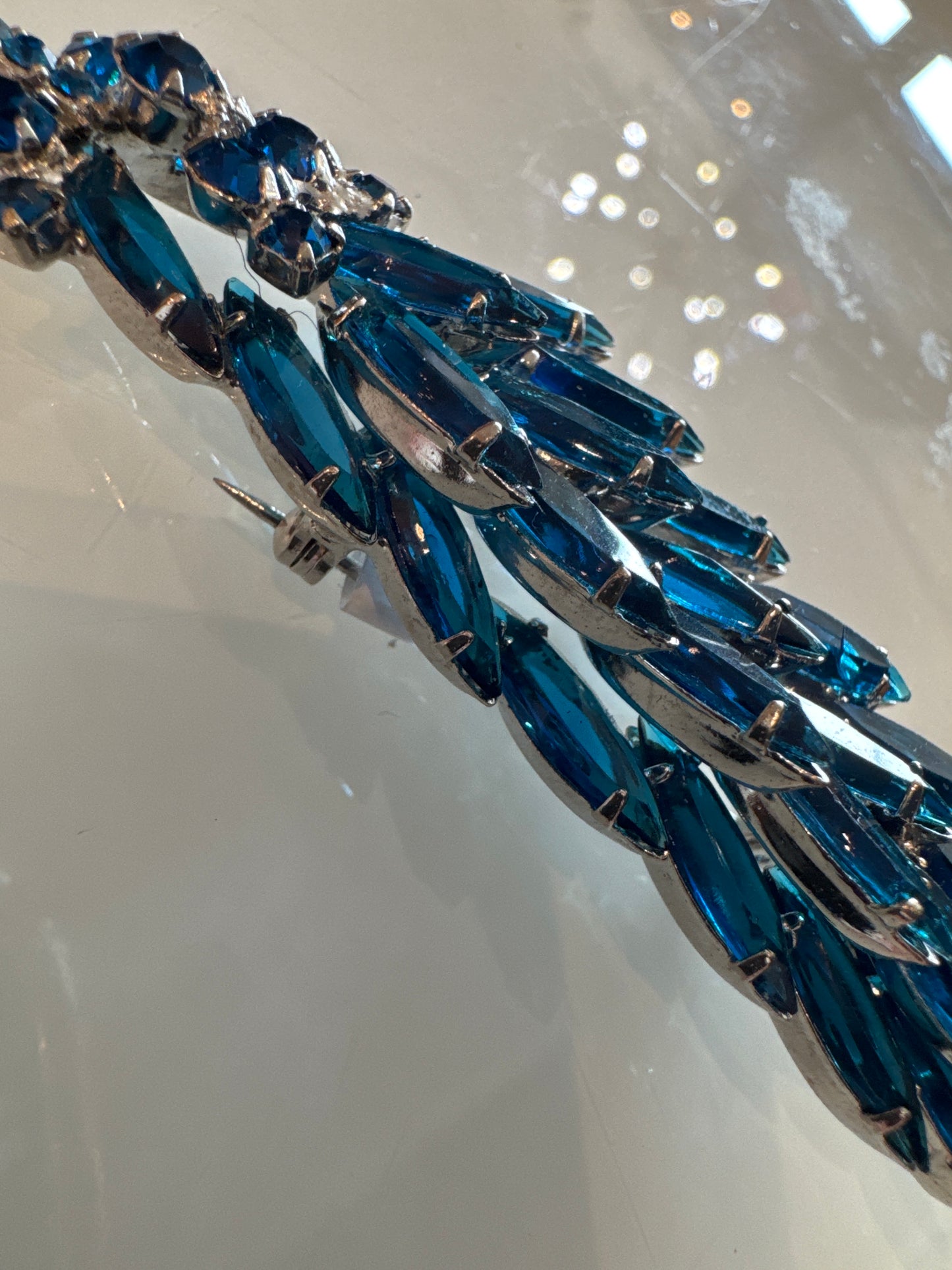 1950s absolutely stunning vintage, Juliana glass blue layered leaf brooch