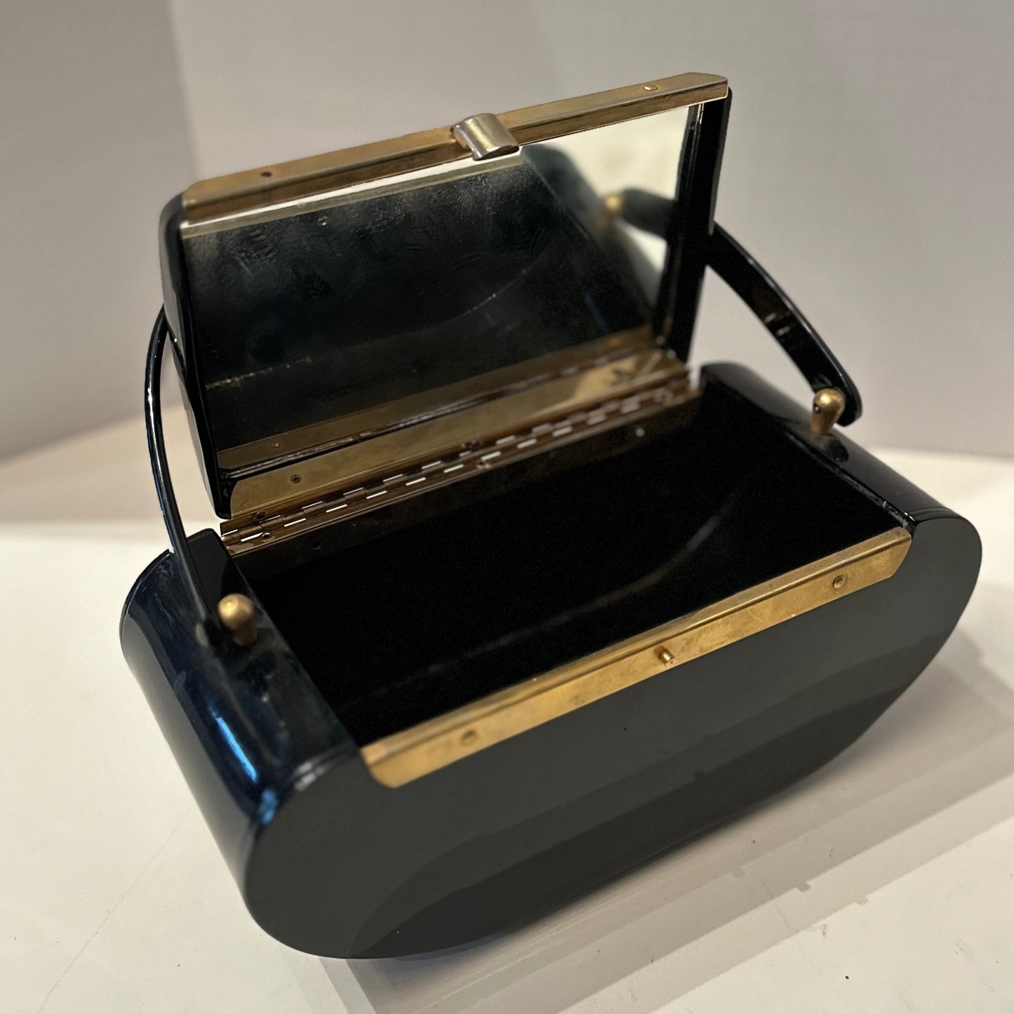 Stunning 1940s Black Box Bag w/ Gold Tone Filigree