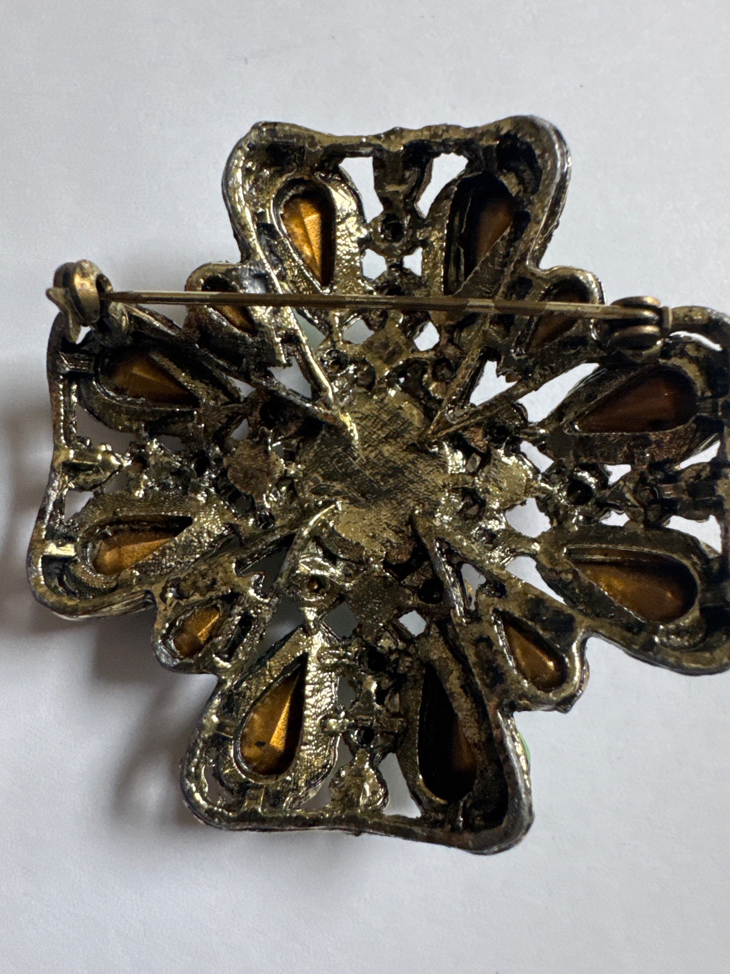 Beautiful 1970s maltese cross brooch