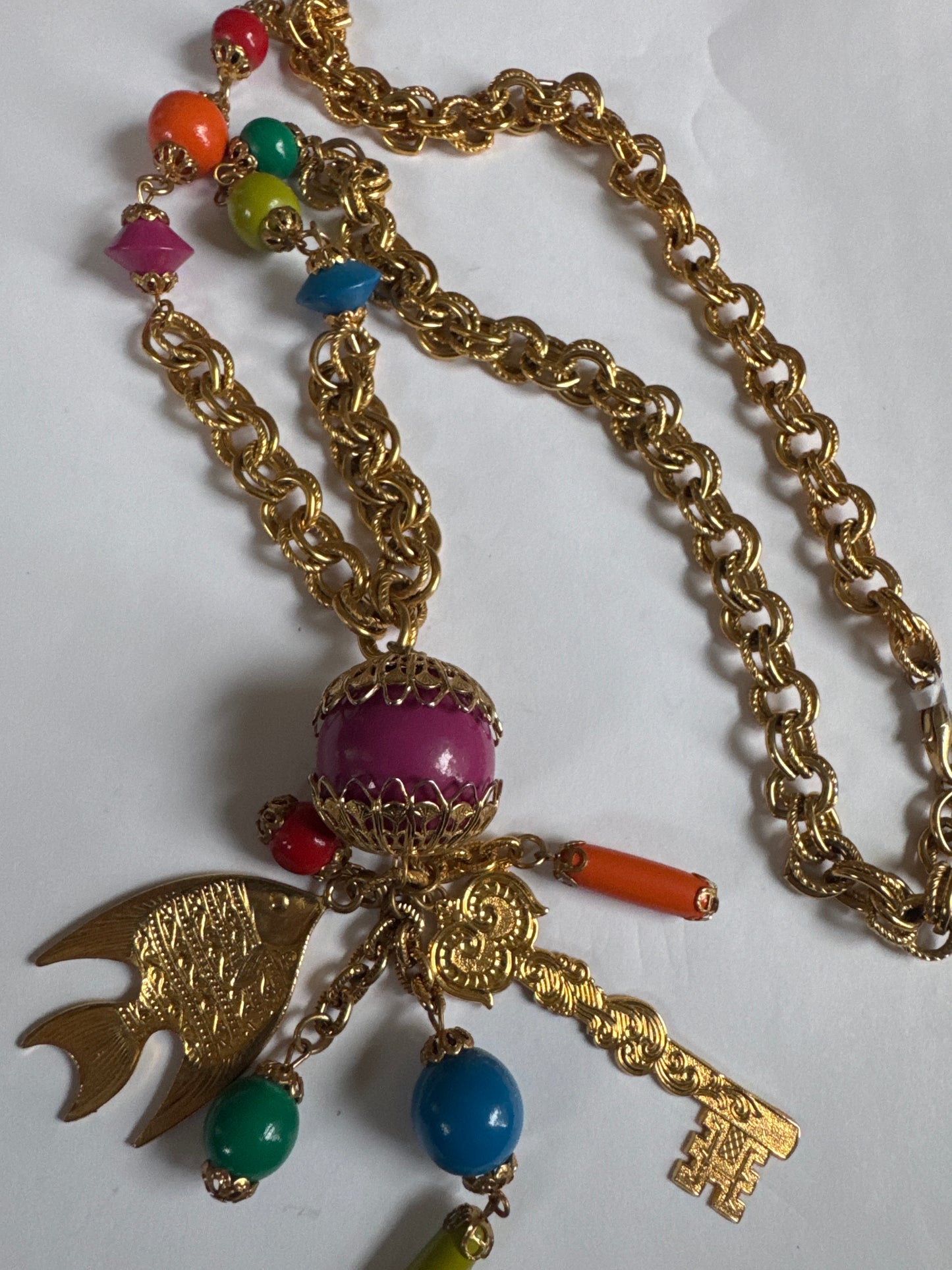 1980s groovy dangle charm necklace