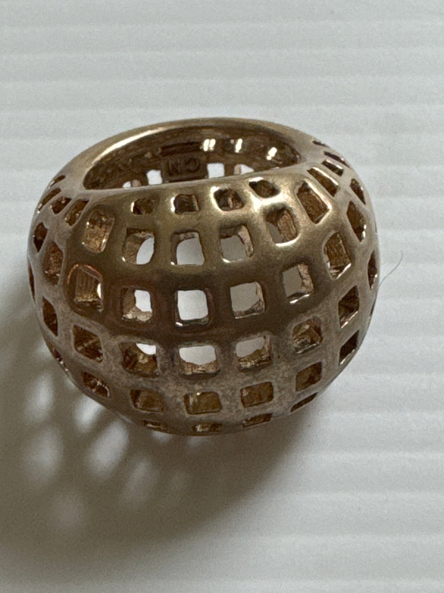 Retro early 2000s matte gold grid dome ring