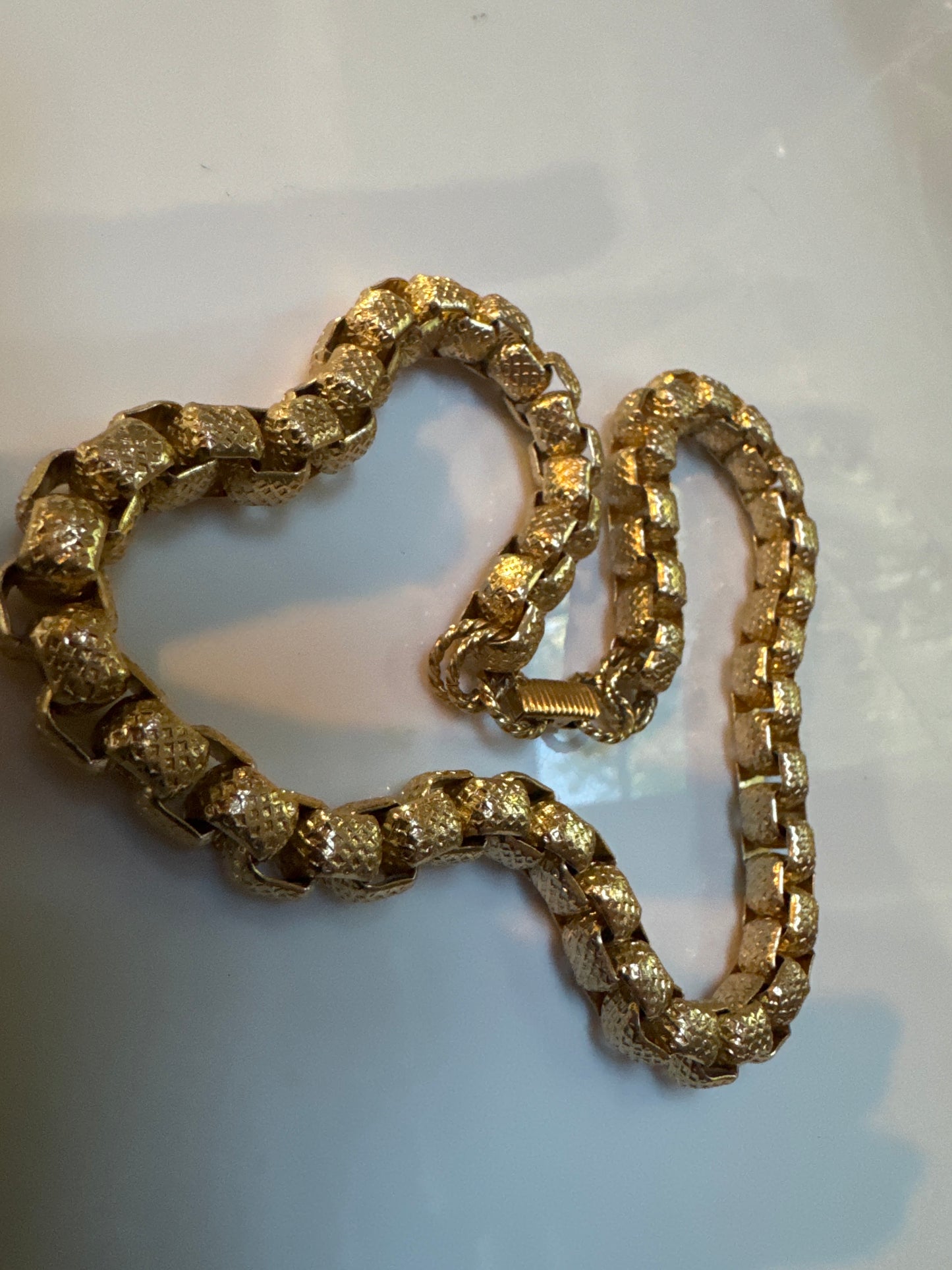 Vintage 1970s gold tone chain