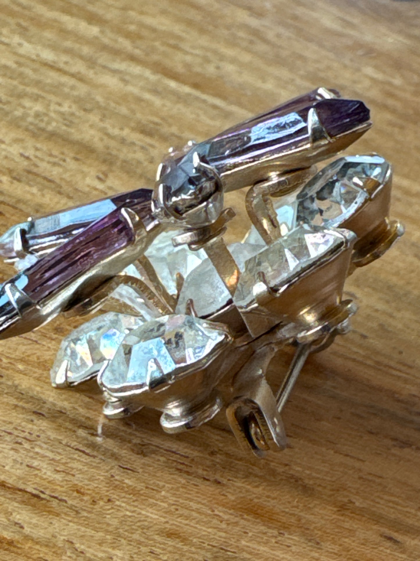 Precious vintage, 3-D amethyst and clear rhinestone mini brooch
