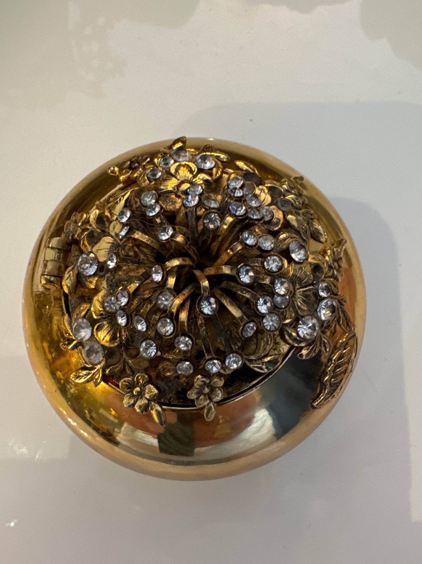 Vintage signed 1930s/40s rhinestone signed gold tone cigarette holder. Personal ashtray. Oscar worthy!