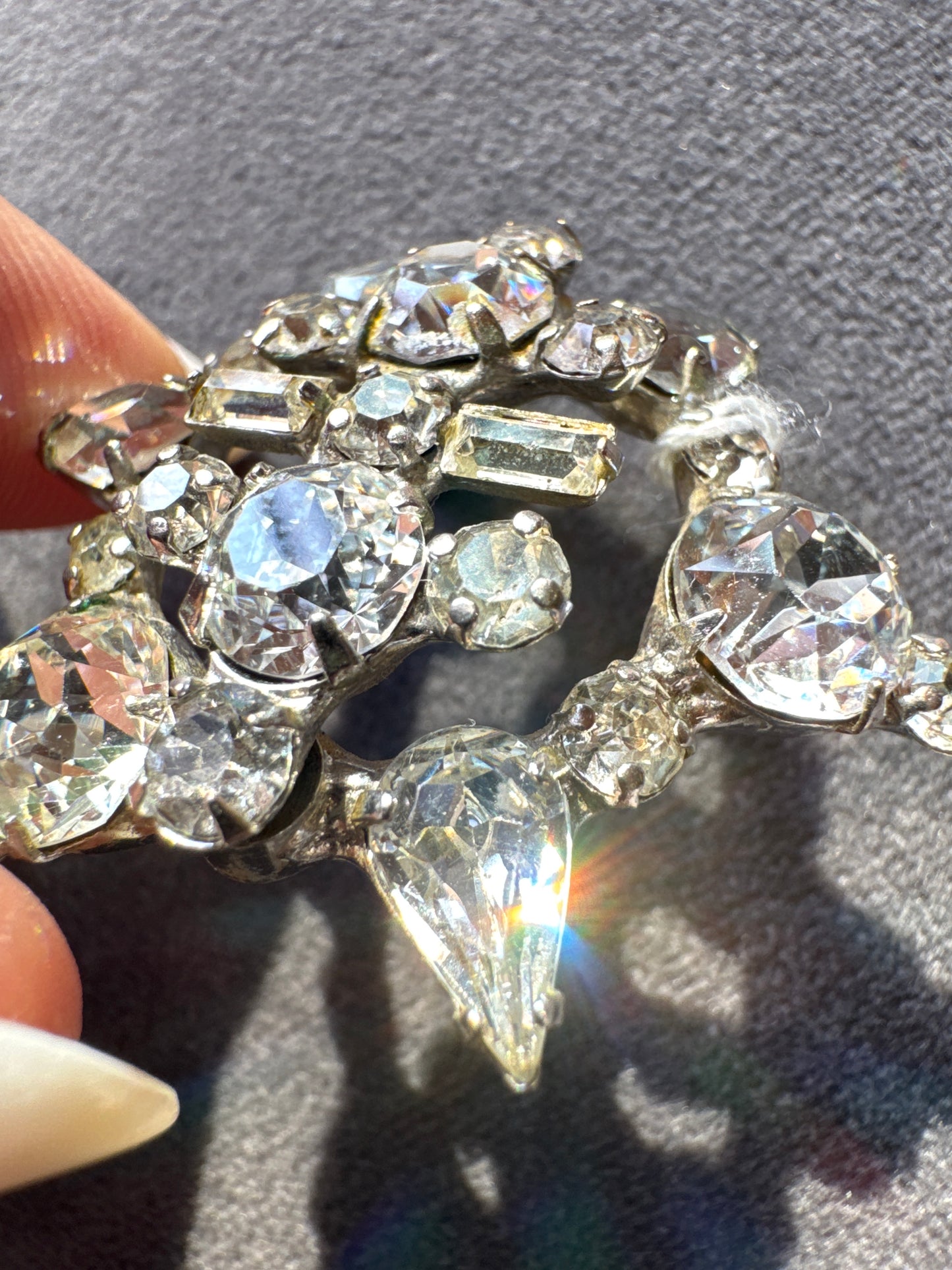 Absolutely stunning and sparkly vintage signed KRAMER of New York rhinestone brooch