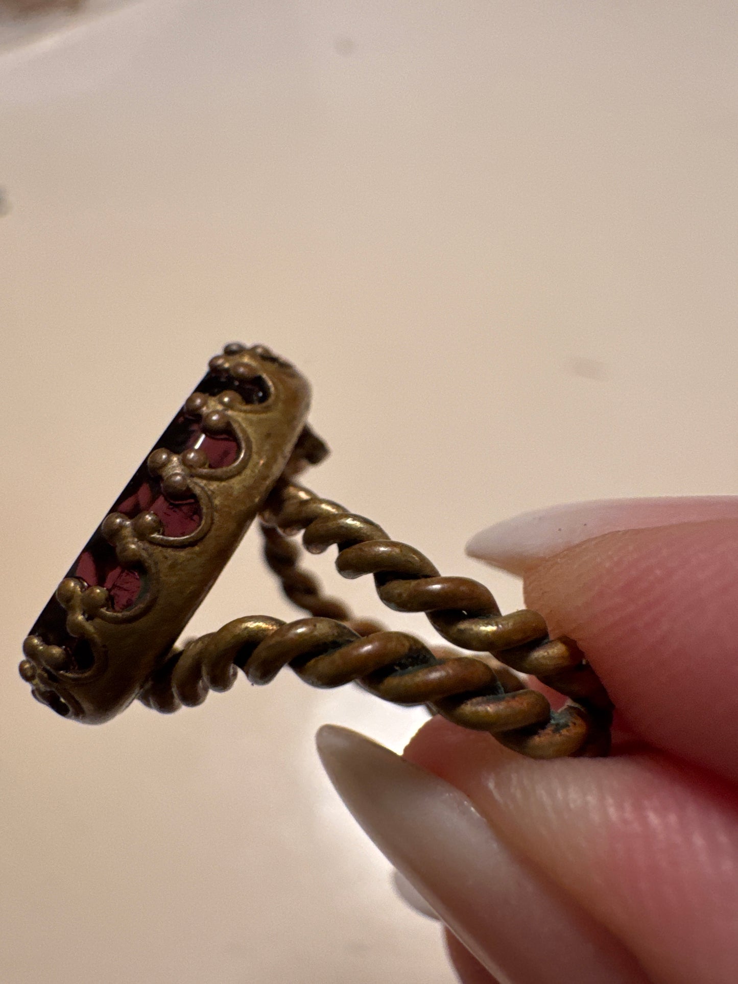 Beautiful amethyst colored glass cameo ring in brass. Summer