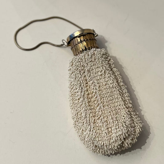 Vintage 1920s Flapper Ivory Beaded Bag. opens like a gate