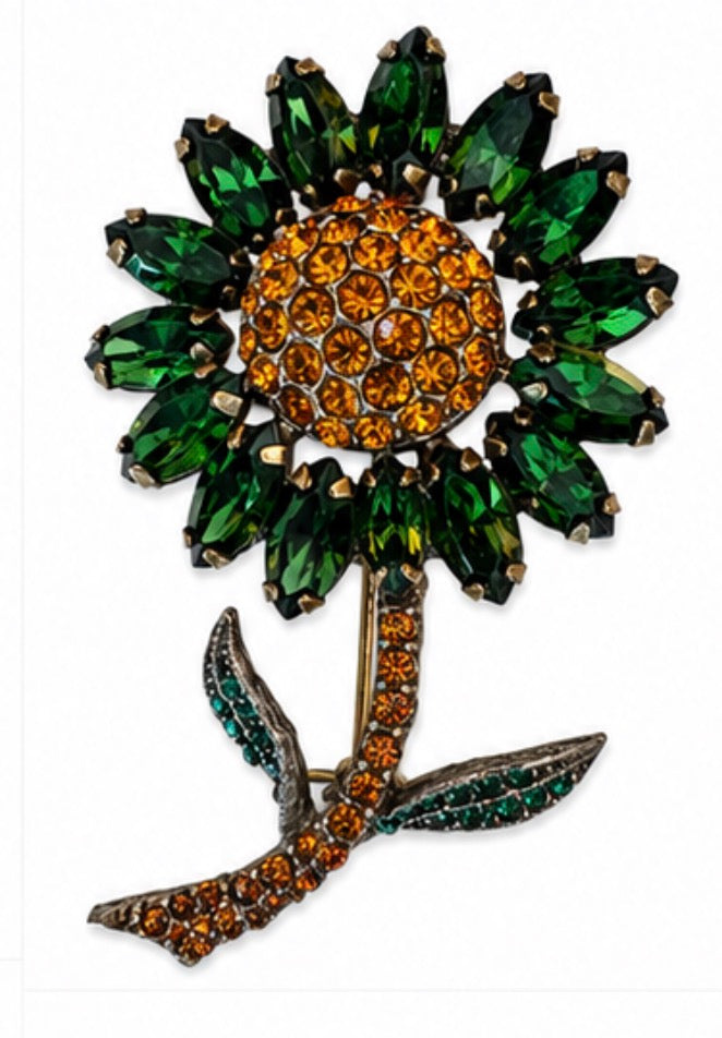 Beautiful 1950s signed WEISS flower rhinestone brooch