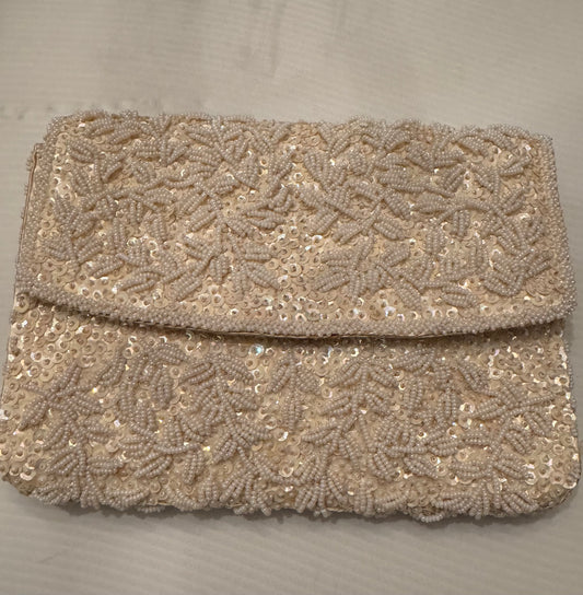 perfect for a bride to be this gorgeous I reheated envelope clutch with satin lining is perfect.
