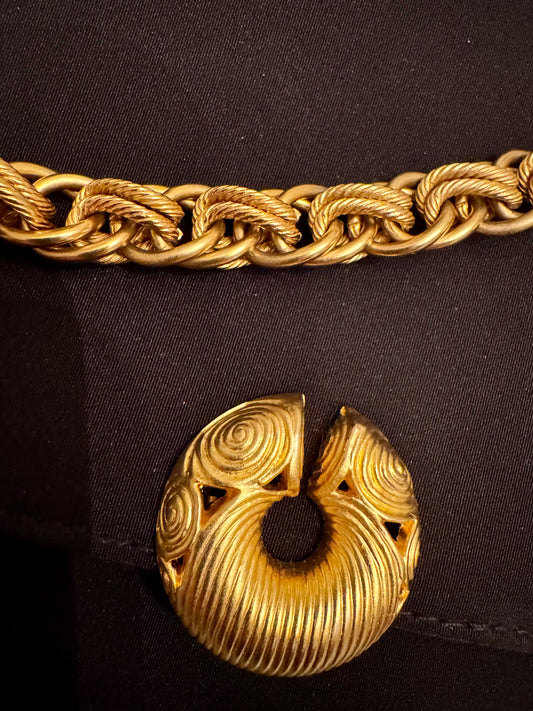 Beautiful vintage, Kenneth, J Lane, black handbag with gold chain, beautiful, gold hardware, and optional shoulder strap