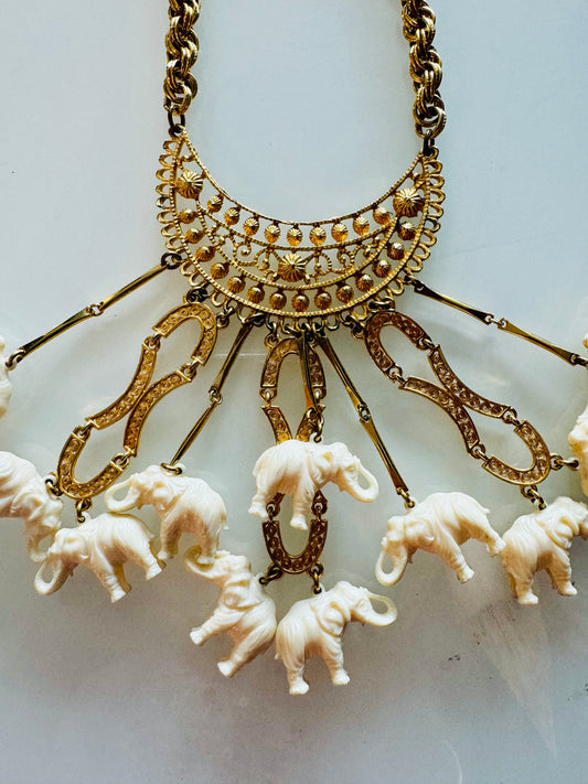 Stunning statement 70s vintage elephant pendant necklace gold tone and ivory colored