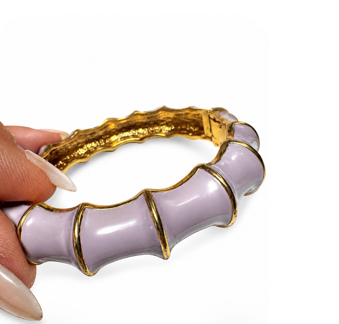 Vintage 1980s clamper bracelet in lavender