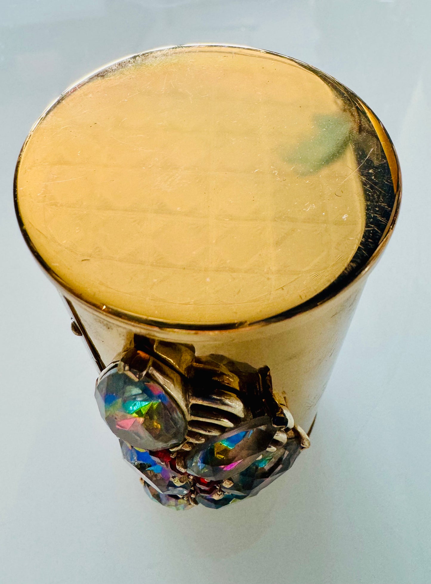 Gorgeous 1940s 2 layer round makeup compact with stunning rhinestone decor