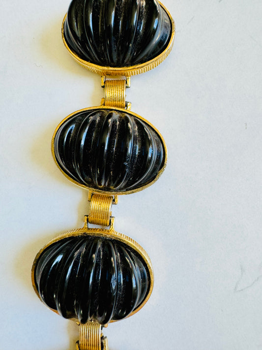 1950s black stone gold tone bracelet. Perfect for layering