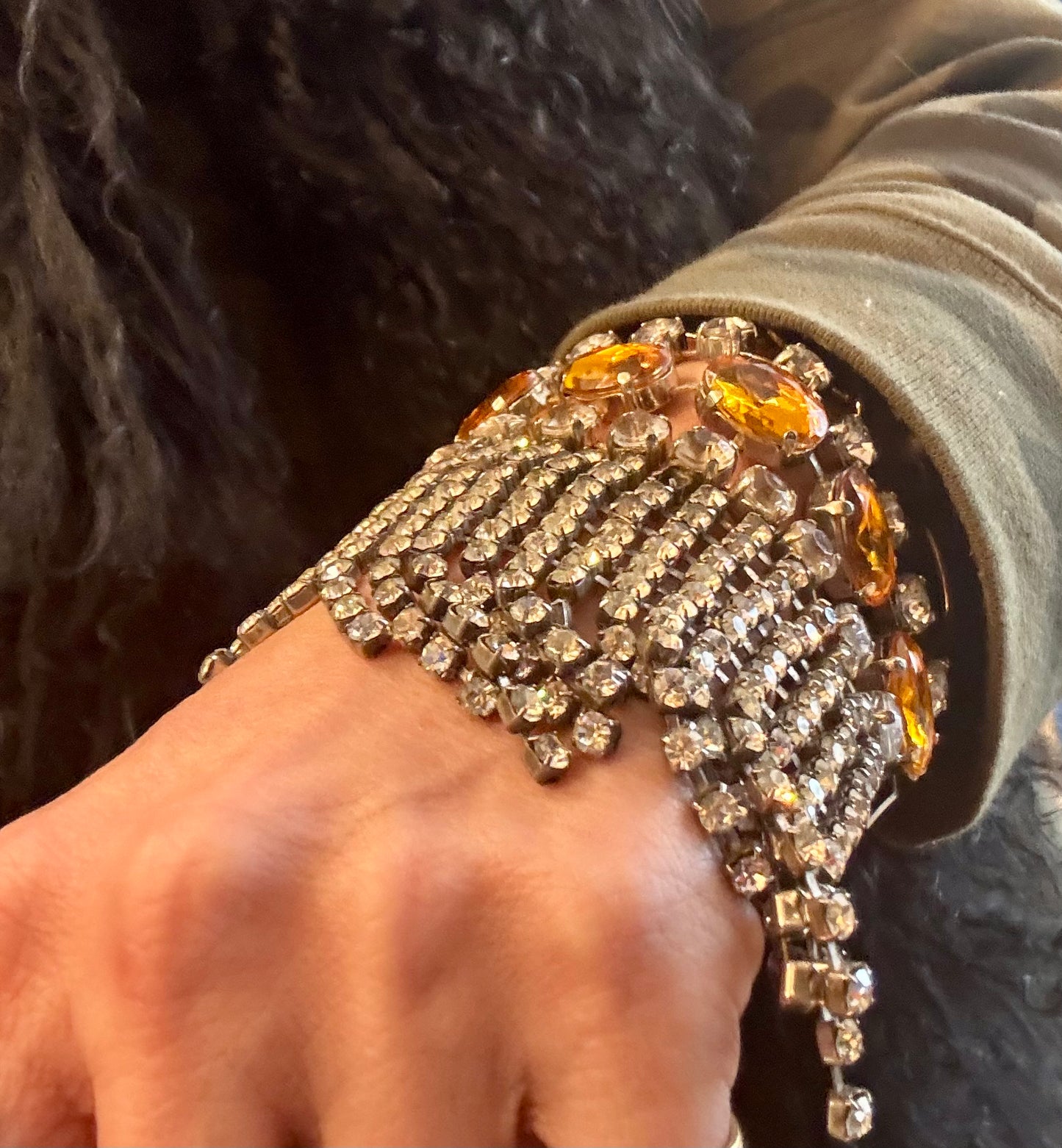 Wow Factor 1940s rhinestone jumbo fringe bracelet with clear and amber rhinestones. Missing one rhinestone. Oscar worthy!