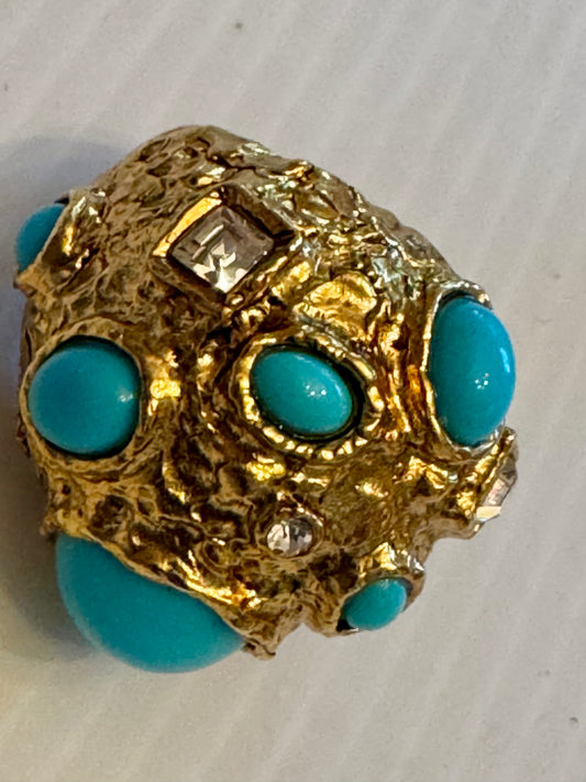 Stunning jumbo KJL Kenneth, J lane gold tone cocktail ring in a dome shape with turquoise and clear rhinestones