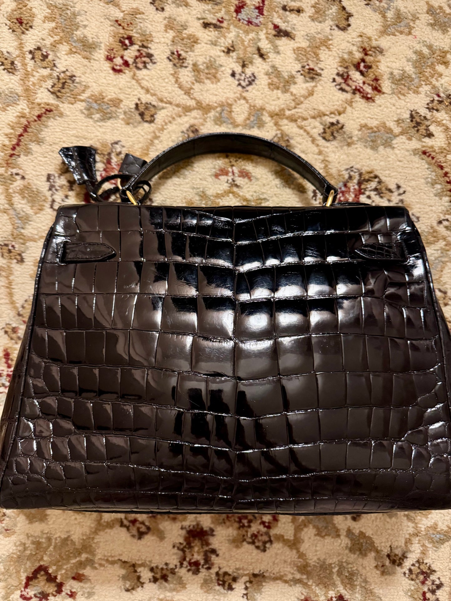 Vintage Bianchi e Nardi Kelly style top handle genuine alligator bag from a private collector. Founded in 1935, the brand continues to collaborate with Chanel & Dior. Originally sold at Galleries Lafayette in Paris.