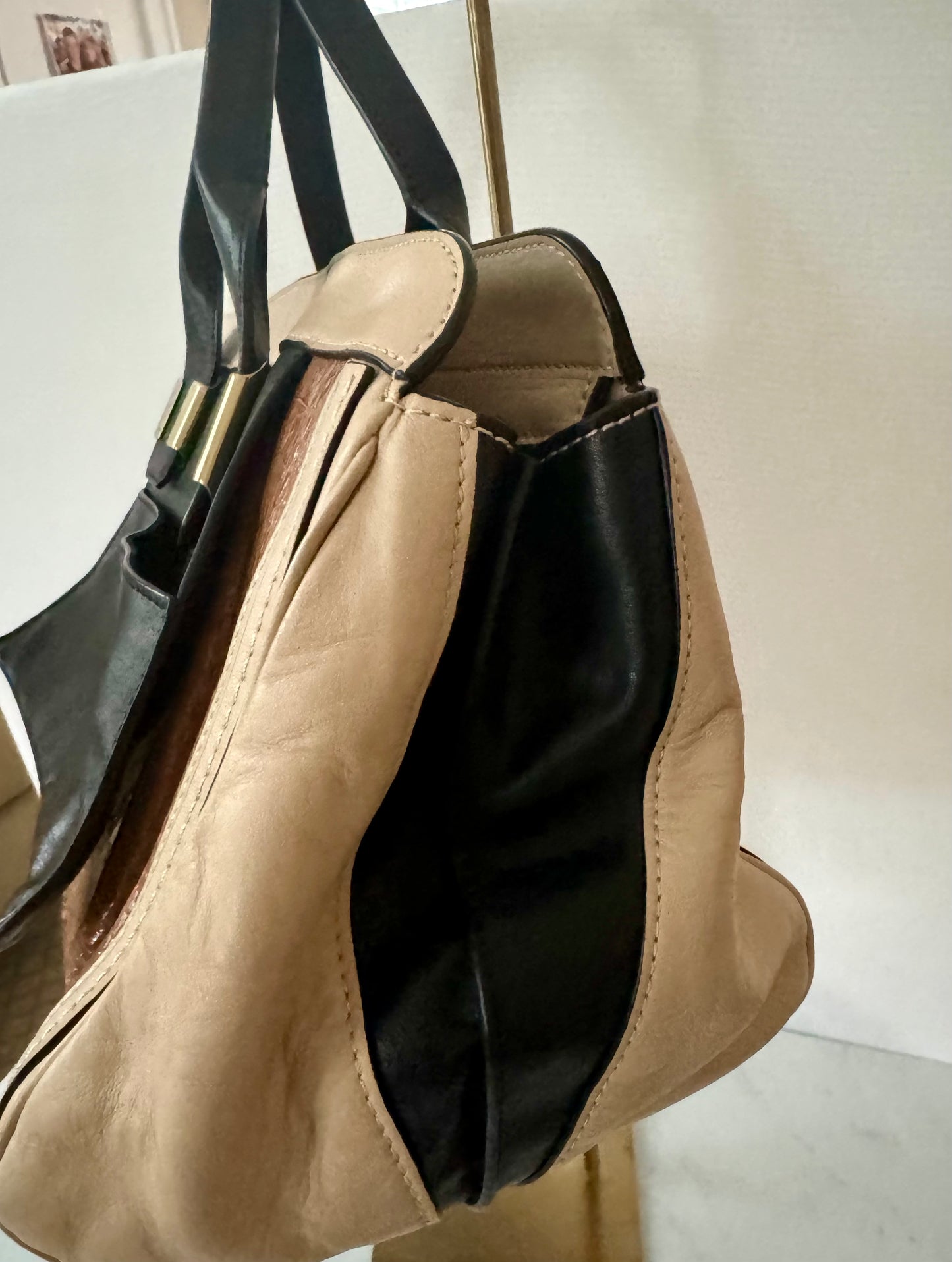 Vintage Chloe top handle handbag with detachable shoulder strap. Like new condition.