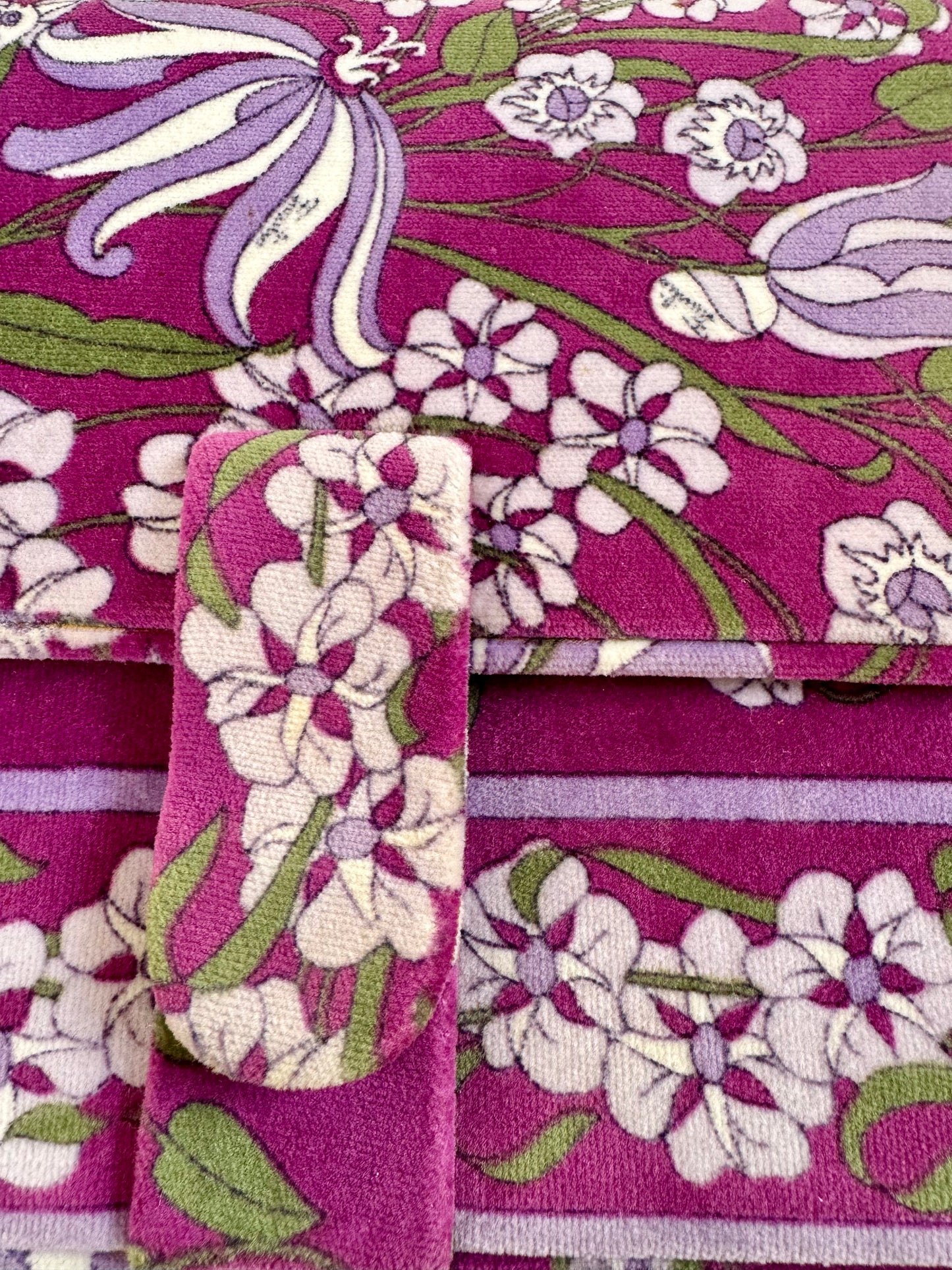 Vintage 1970s velvet PUCCI envelope clutch with purple tone flowers. Beautiful condition