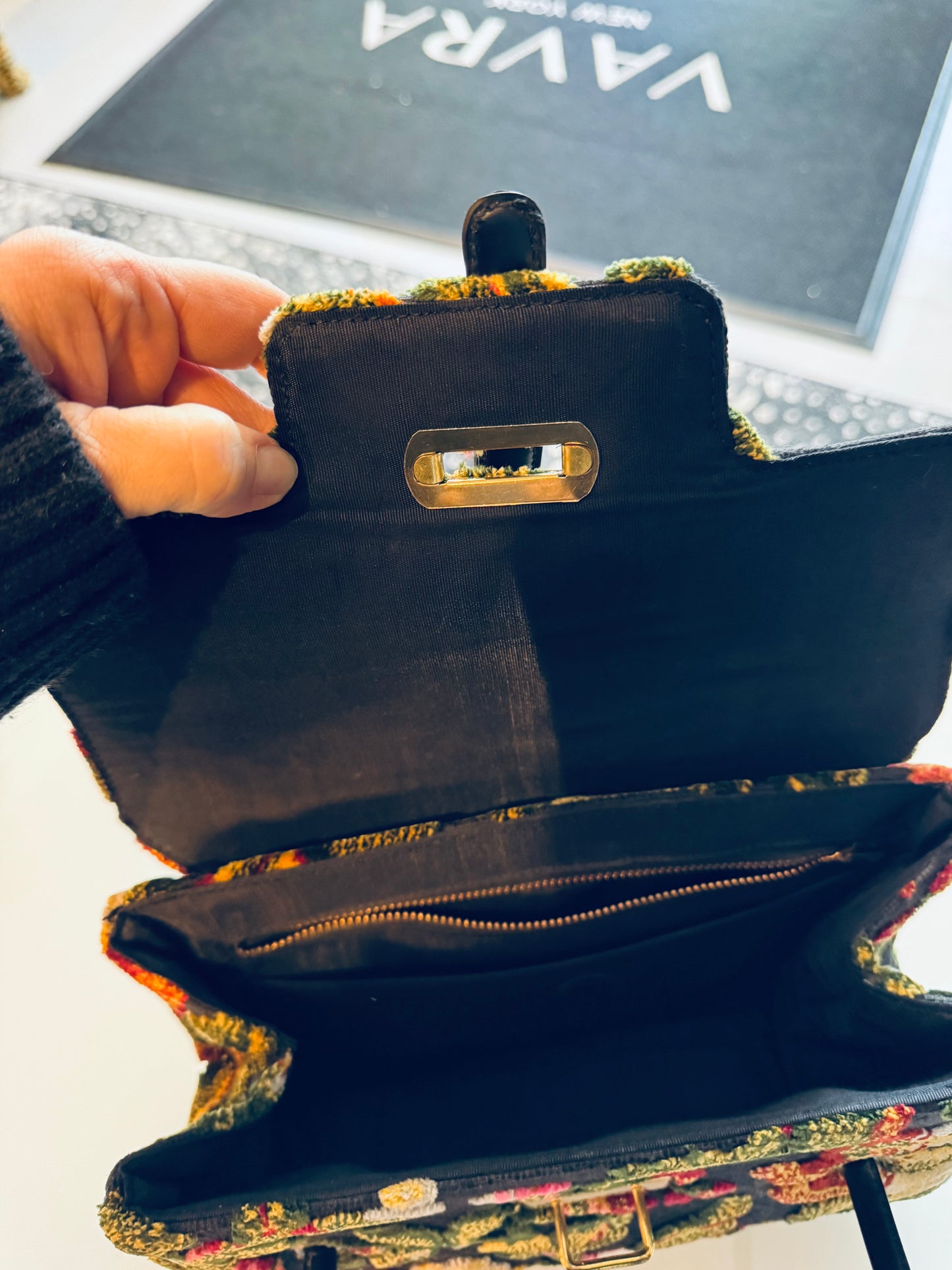 Vintage 1950s carpet bag top handle handbag by Kadin