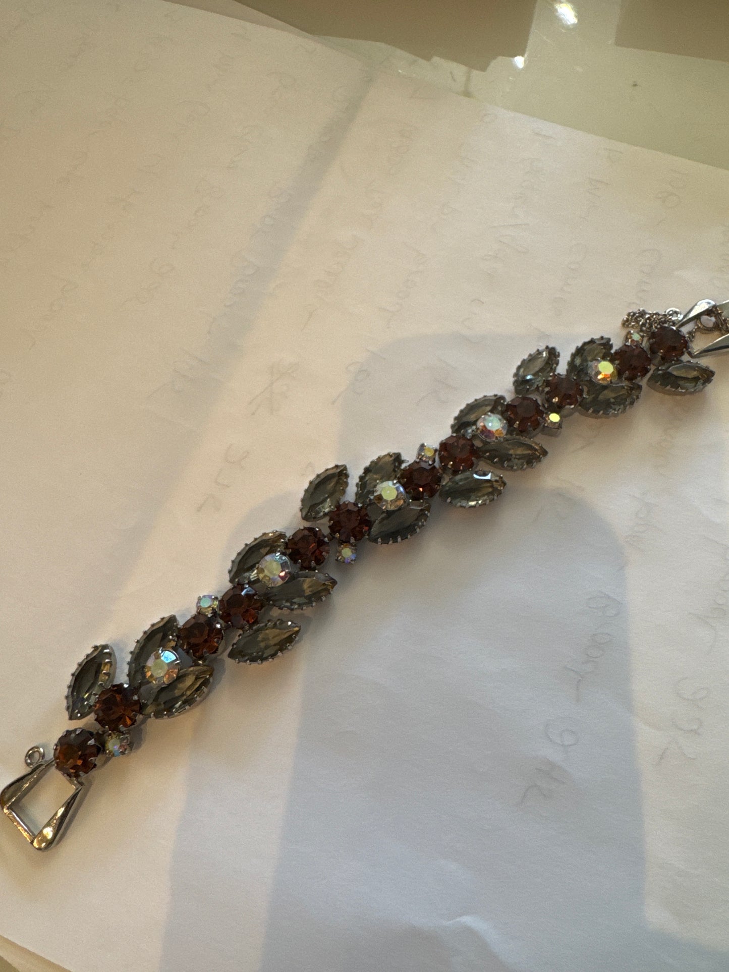 Beautiful vintage Juliana bracelet with gray and Amber rhinestones