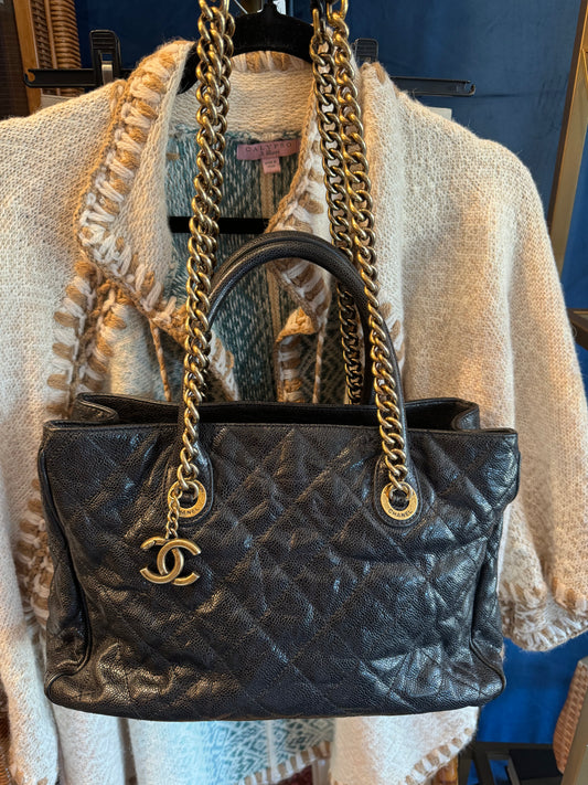 Chanel Black Leather Quilted Caviar in like new condition. Comes with dust bag