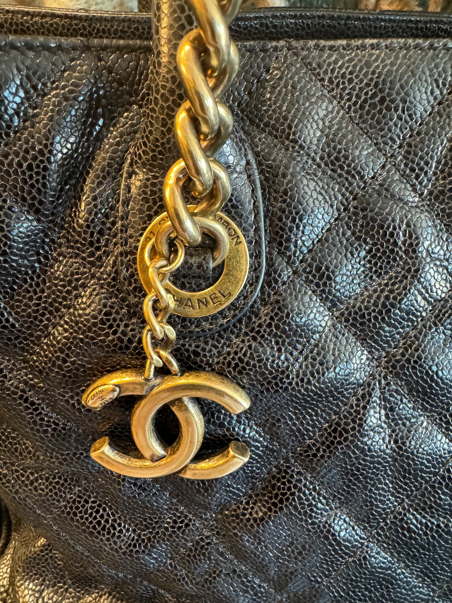 Chanel Black Leather Quilted Caviar in like new condition. Comes with dust bag