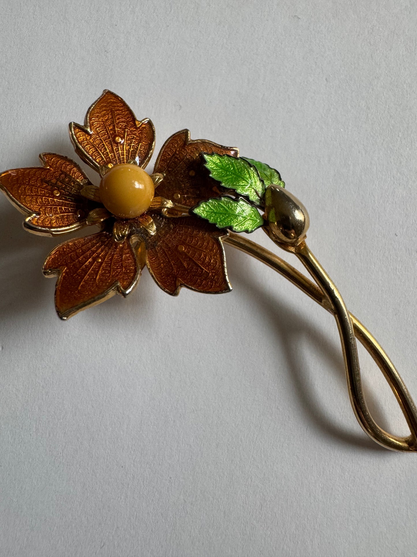 adorable enamel flower brooch