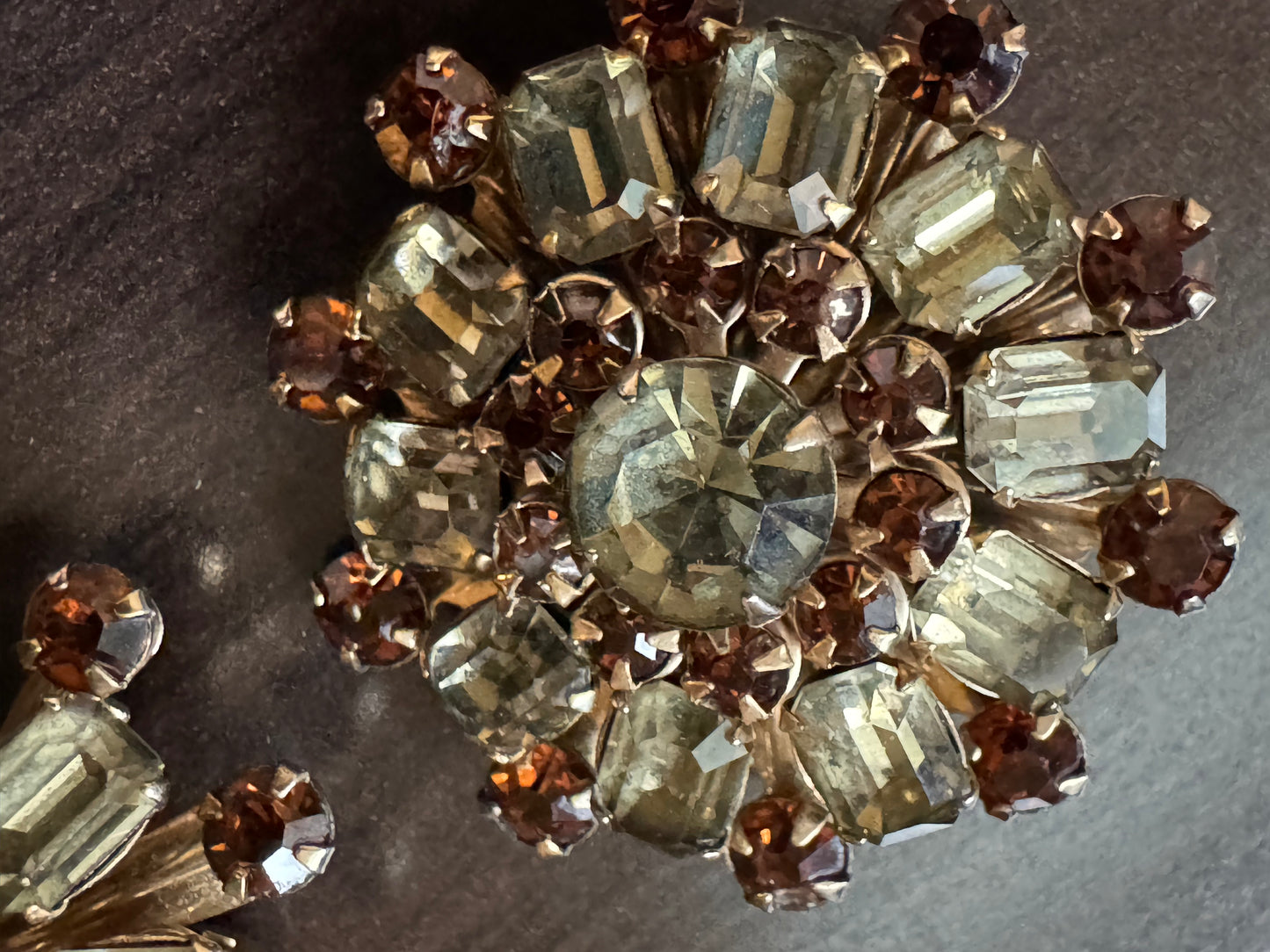 Beautiful unsigned Juliana rhinestone earrings from 1950s