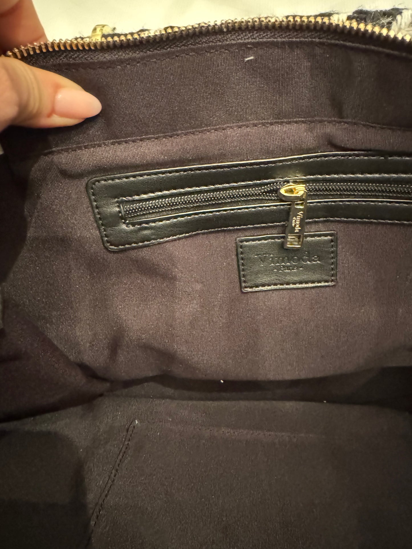 Beautiful large herringbone fabric with bamboo top handle handbag with vegan leather detailing and bottom. Sourced in Paris.