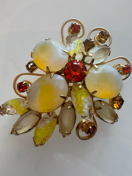 Beautiful 1950s Juliana, yellow and orange stone brooch