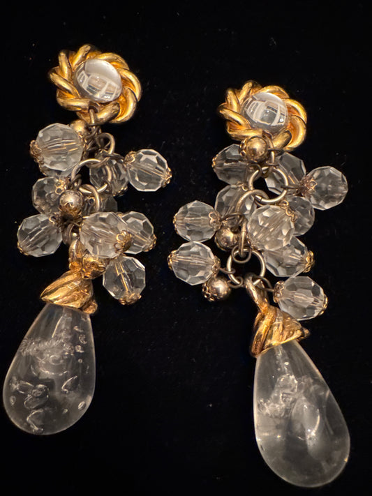 Beautiful vintage 1960s glass and lucite dangle party earrings France