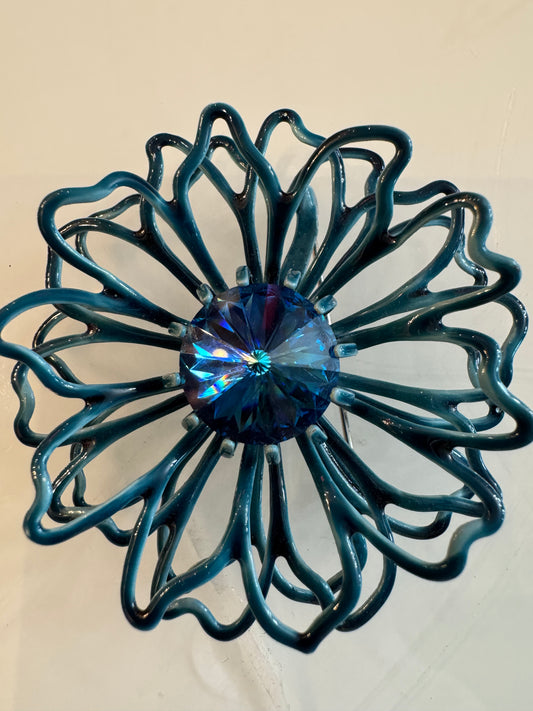 Beautiful 1960s 3-D airy blue flower brooch with Rivoli center stone