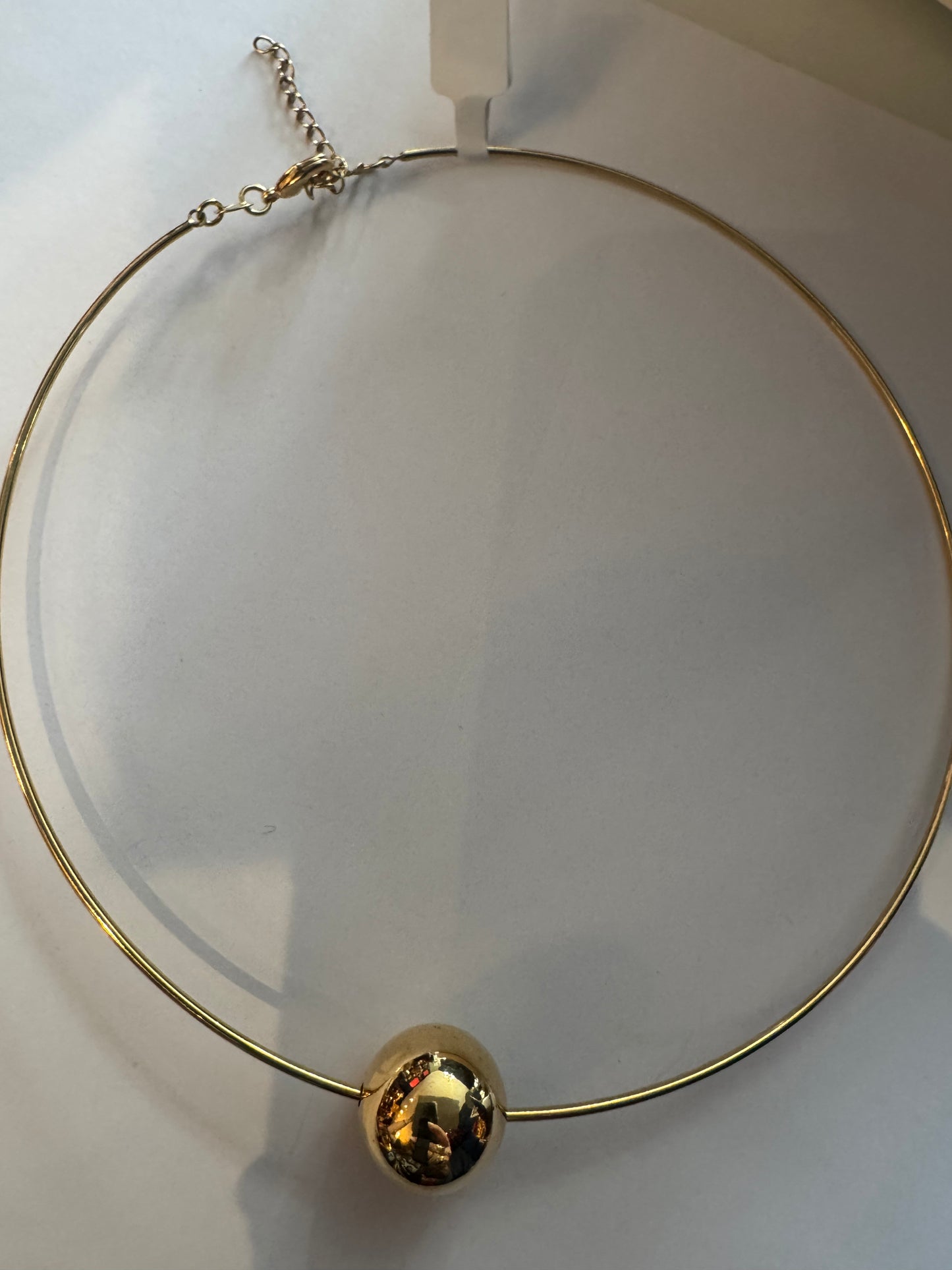 1980s choker and gold tone with gold bead