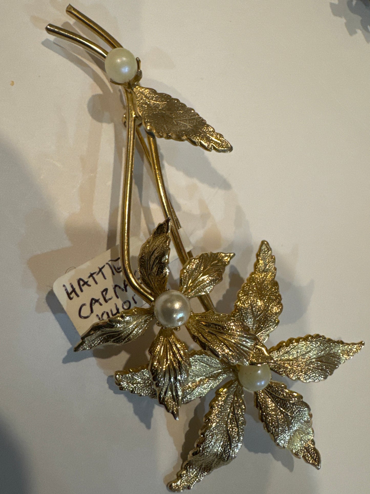 stunning HATTIE CARNAGIE 1940s flower brooch with pearl   center stone