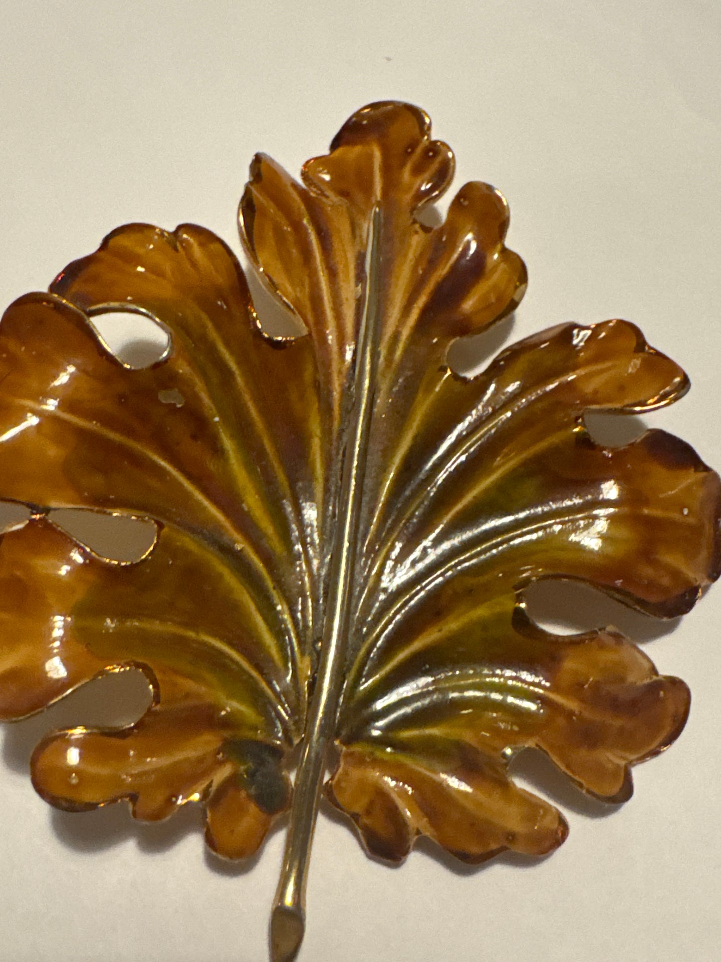 Major signed WEISS enamel leaf brooch. perfect for a coat. Road