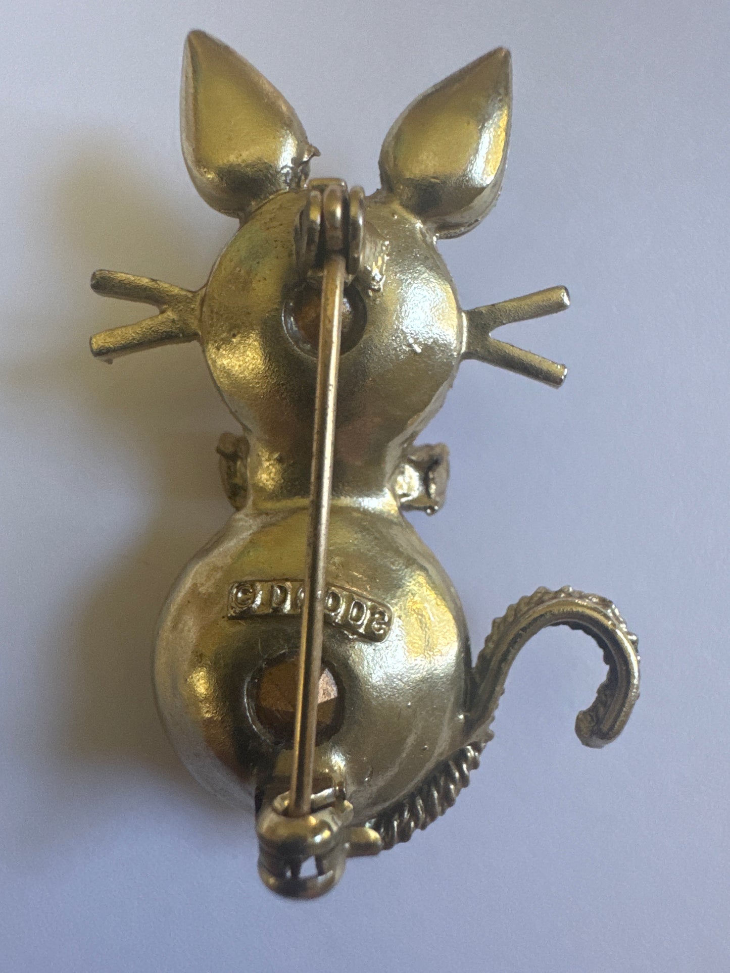 1950s signed Amber colored rhinestone kitty cat brooch by DODDS
