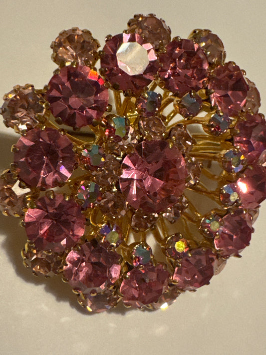 1940s beautiful signed Austrian cristal pink and light purple rhinestone brooch. Road