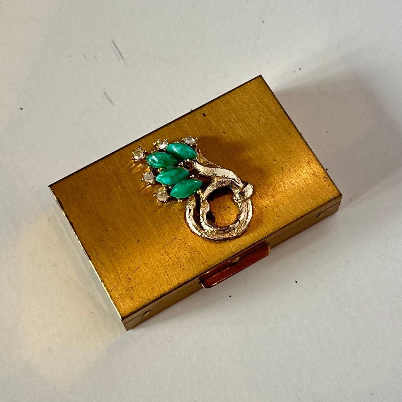 Vintage Gold Tone Rectangle Jade Jeweled Compact