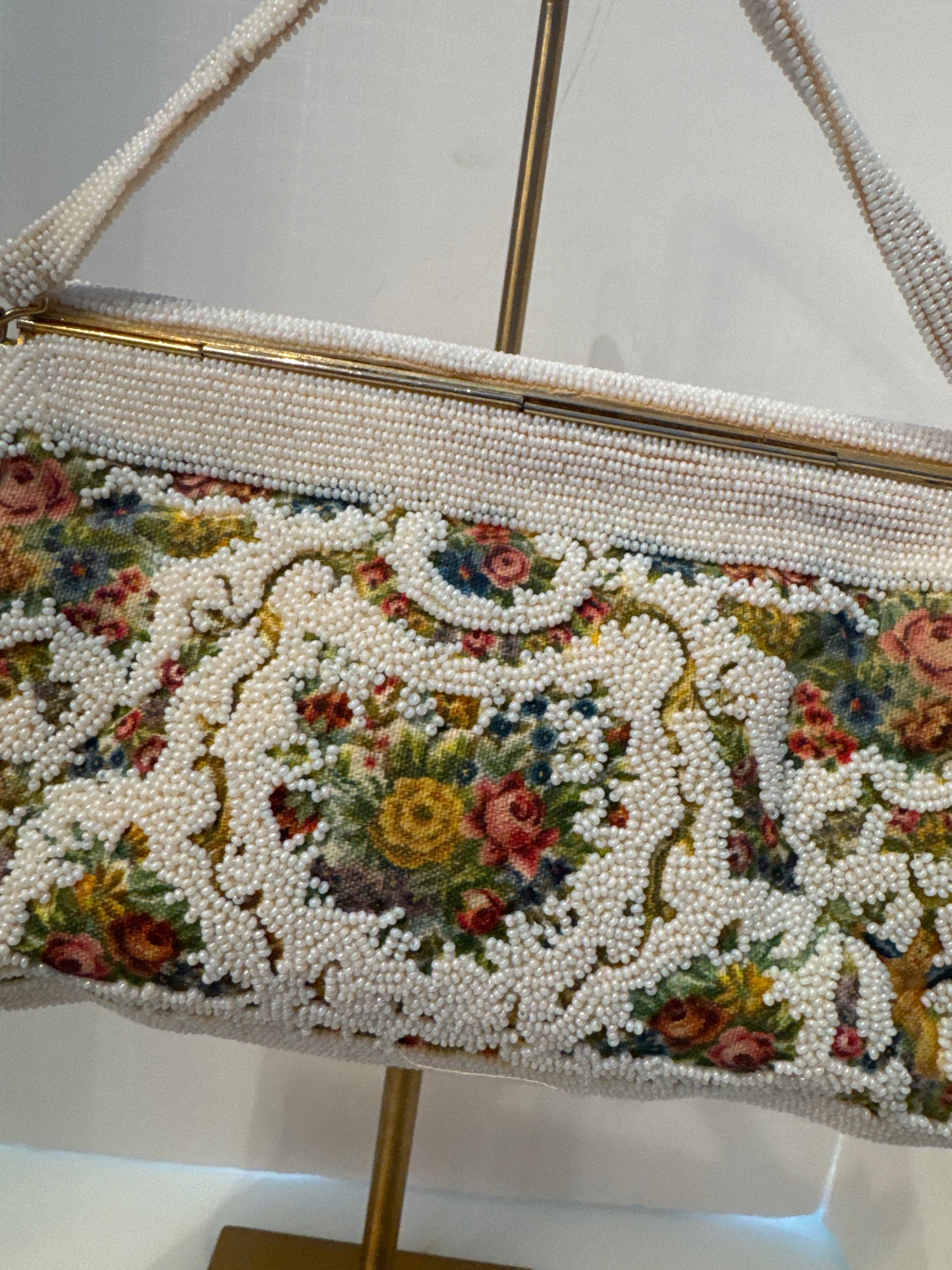 1940s white beaded bag with flowers