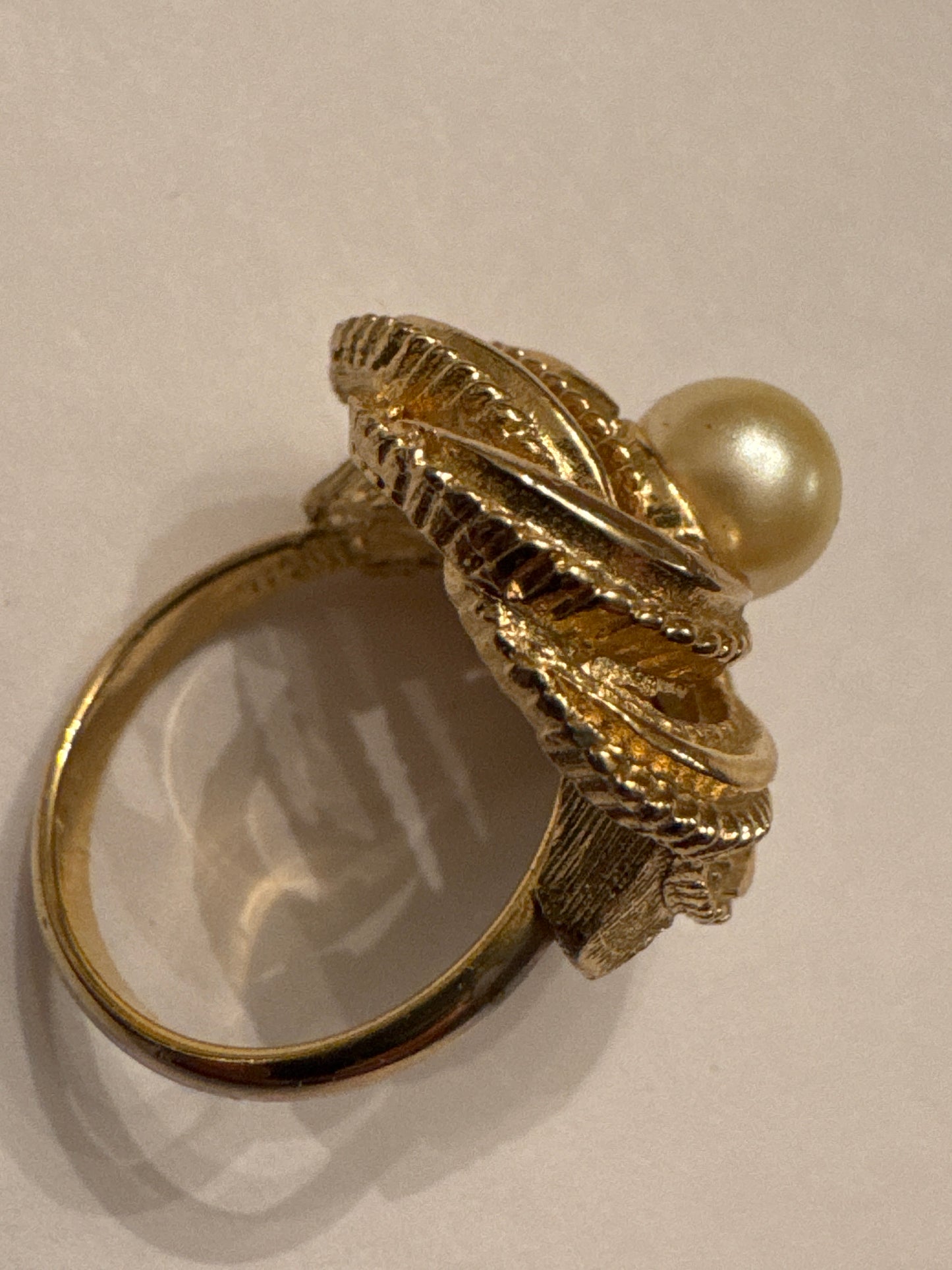 1950s signed CORO cocktail ring with gold tone swirl and center pearl