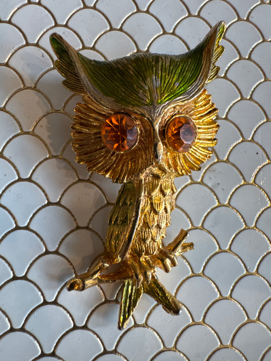 Adorable vintage owl brooch with green enamel and amber rhinestone eyes