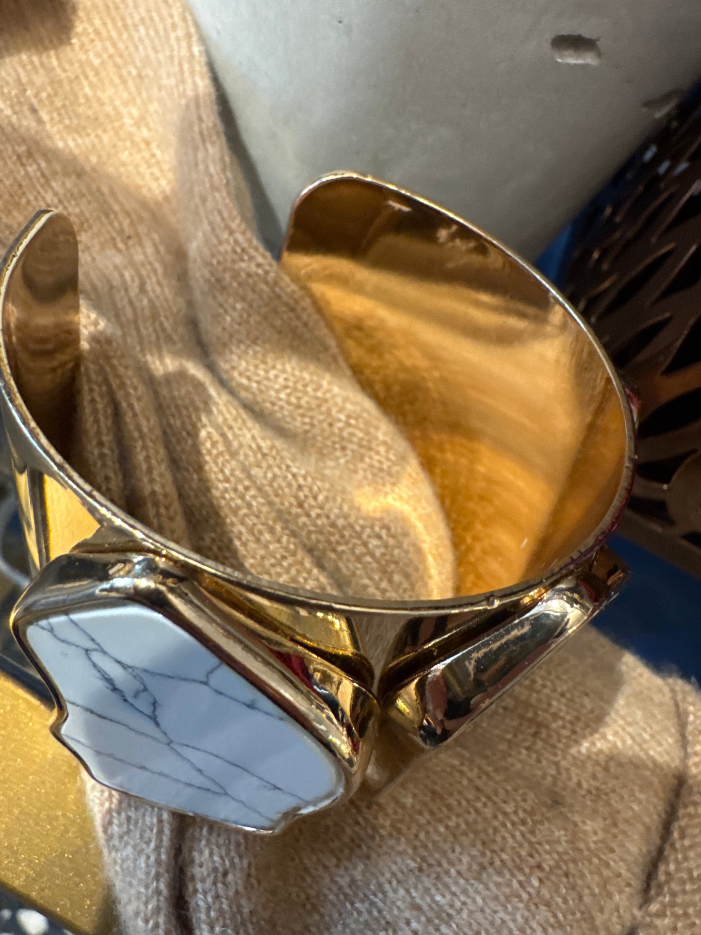1990s gold tone cuff bracelet with faux marble stones